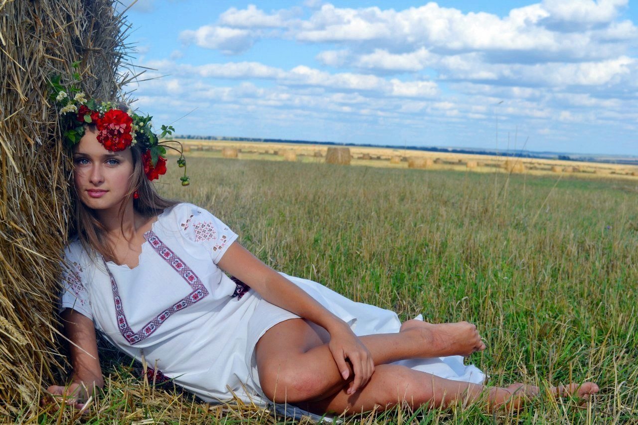 Slavic girls in Kolkata