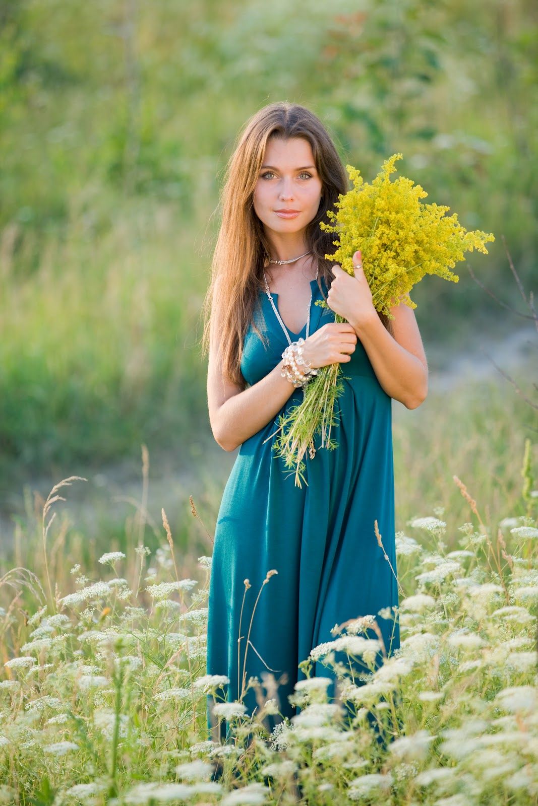 Slavic women in Kolkata