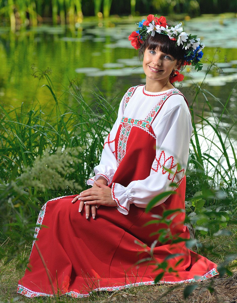 Beautiful girl Girls in Slavic costumes in Kolkata